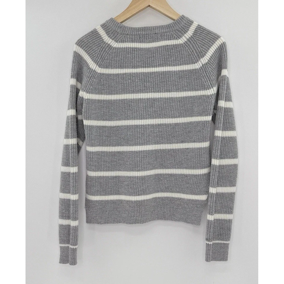 Suéter Tejido a Rayas Gris y Blanco Lovestitch Talla M Preppy Mínimo Modesto Foto 2 de 4