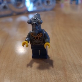 LEGO Star Wars 4478 Attack of the Clones Geonosian Warrior Minifigure sw0062 