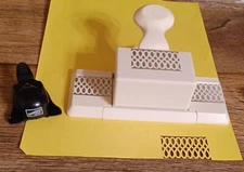 Lot of 2 Stampin' UP! Boarder Edge Frame & Corner Paper Hole Punches