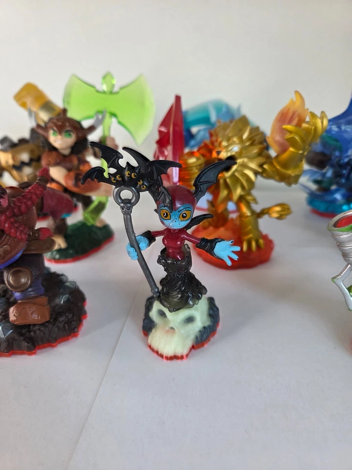 Activision Skylanders Trap Team Bundle Figures Trap Masters and cores - Image 3 of 4