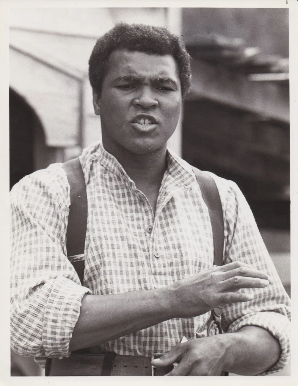 "1982年 プレス写真ヘビー級チャンピオンMuhammad Ali stars on ""Freedom Road" - 画像1/2