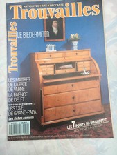 TROUVAILLES 80 BROCANTE ANTIQUITE/MEUBLE DE VERRE CRISTAL/DELF/TSF/PATE DE VERRE