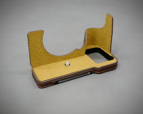 LIM'S Genuine Leather Camera Half Case & Dovetail Plate For Sony A1 Alpha Brown - Picture 4 of 12
