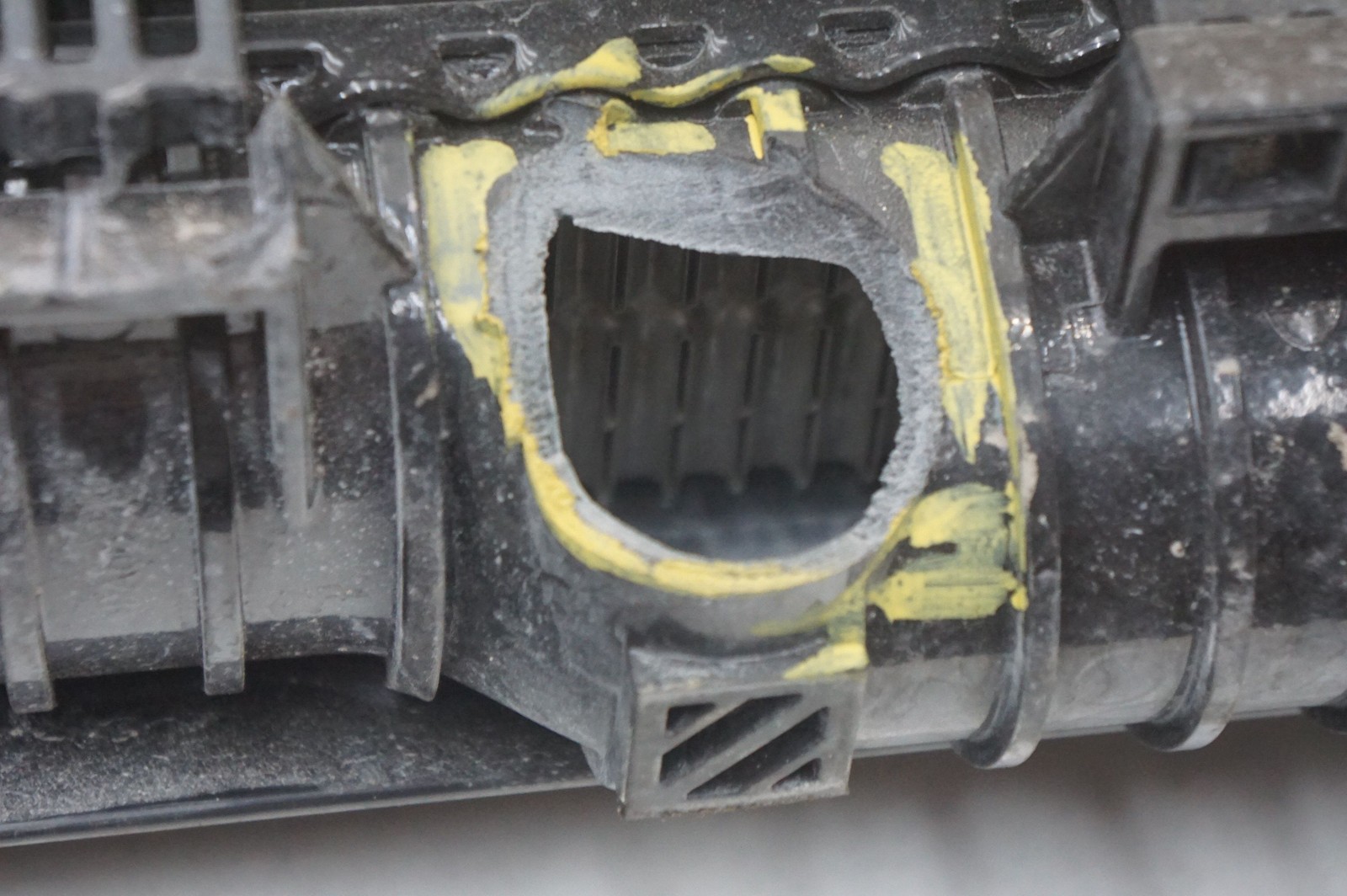 McLaren GT 2022 REAR+RIGHT Ac condenser P/N 11L0360CP