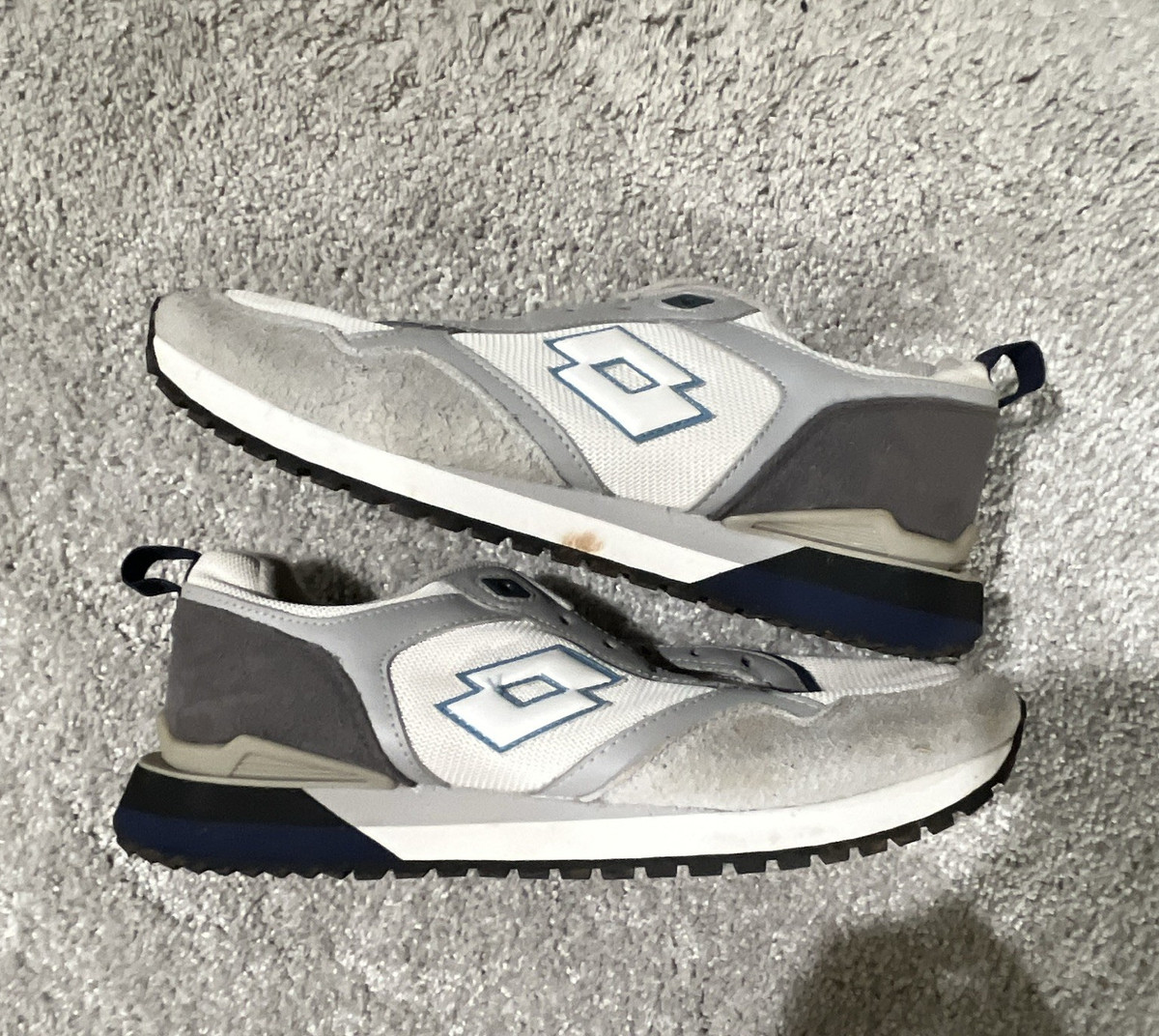 Lotto Men’s Low Top Athletic Sneakers Gray White Blue Rubber Outsole