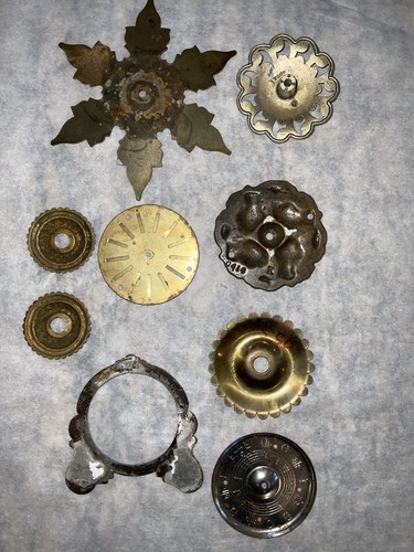 Architectural embellishments, Salvage Embossed Steel Pieces, Art , Decorations - Picture 9 of 10