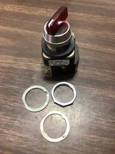 Allen Bradley 800T-16HR17KB6AX Selector Switch Red Lever.   C28