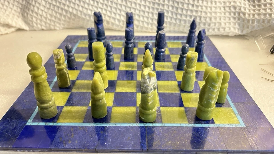 Juego de tablero de ajedrez verde y azul King Stone jade/lapislázuli. 4,5 kg hecho a mano. Foto 4 de 4