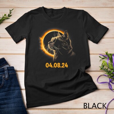 Solar Eclipse Cat Solar Eclipse Glasses Cat Funny T-Shirt Unisex T-shirt