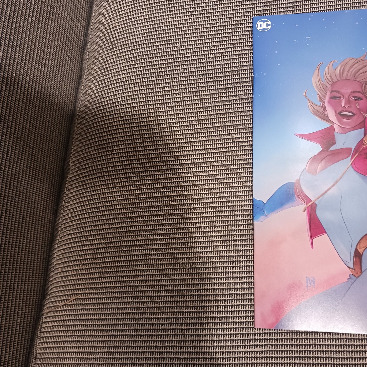 Power Girl #7 Kevin Wada Cardstock Variant Cover (DC Comics