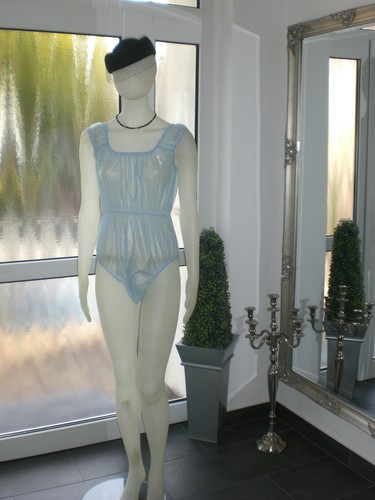 NEU! ULTRA SOFT PVC INKONTINENZ BODY DIAPER SUIT ROMPER - Picture 5 of 11