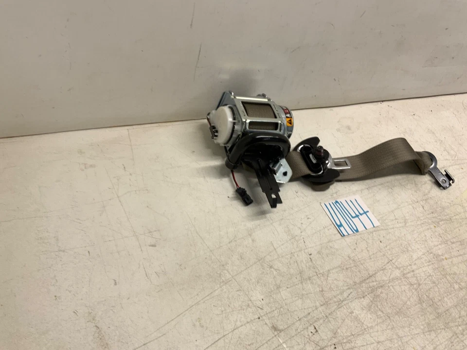 2015 2016 Chevrolet Silverado 1500 Seatbelt Passenger OEM Foto 2 de 4