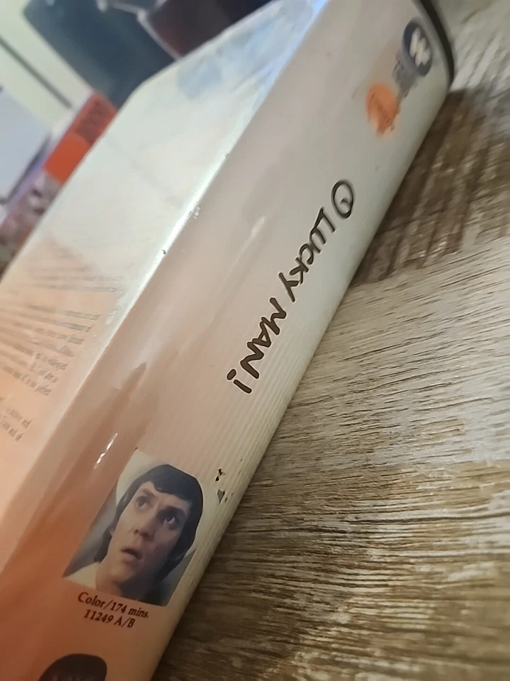 O LUCKY MAN! VHS Warner Clamshell 1983 Helen Mirren Malcolm Mcdowell Foto 3 de 4