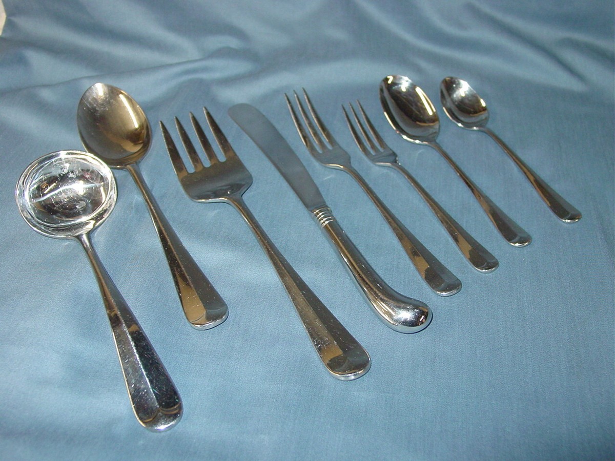 高級ステンレスカトラリーセット 36点　georgian house Pyramid stainless steel 16 piece cutlery set | Georg Jensen
