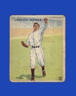 1933 Goudey Set-Break #216 Lefty Gomez LOW GRADE (crease) *GMCARDS*