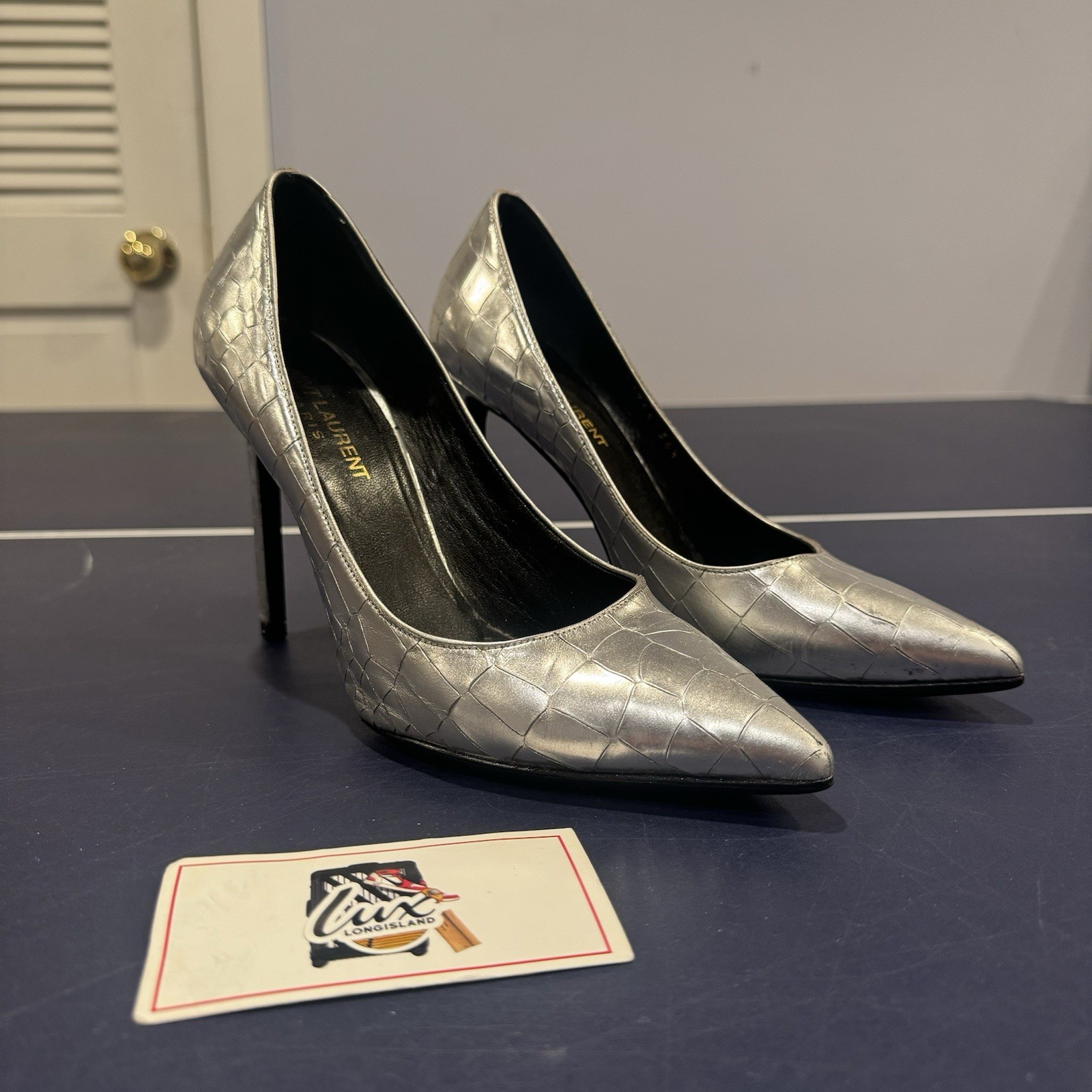 Saint Laurent YSL argento metallizzato croc goffrato tacco a pompa taglia 36 5 EU 6 6 5 US