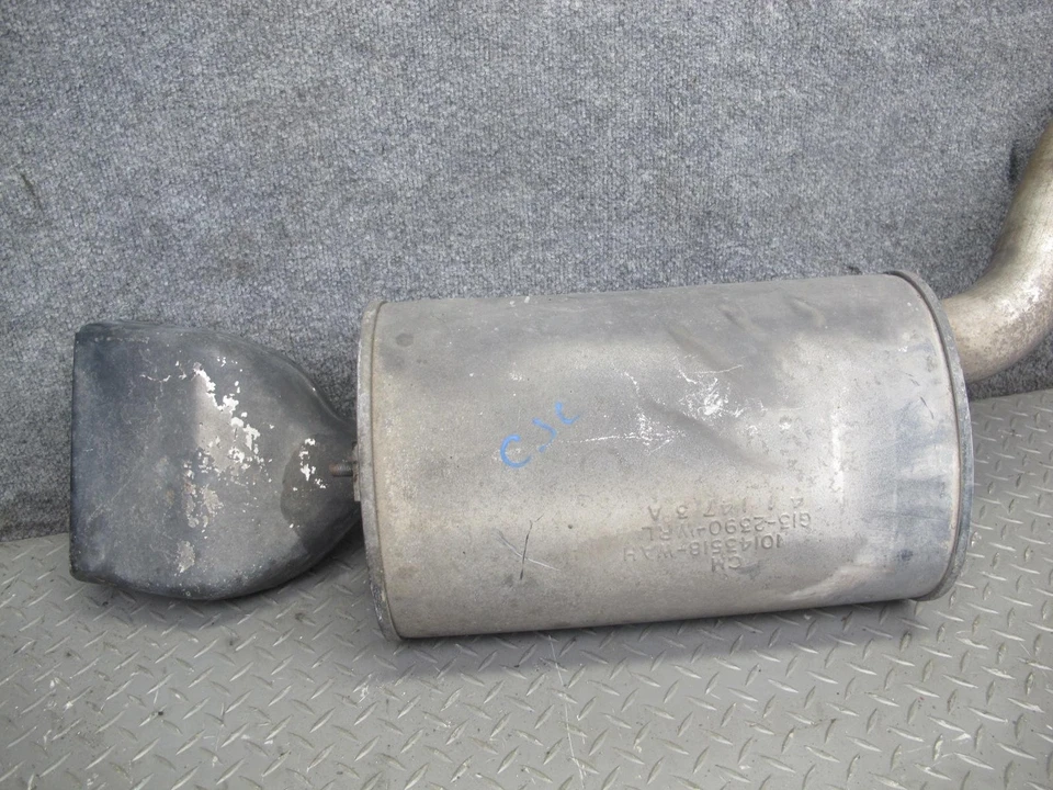 92-96 CHEVROLET CORVETTE C4 REAR RIGHT EXHAUST MUFFLER 10143518 OEM - Image 4 of 4