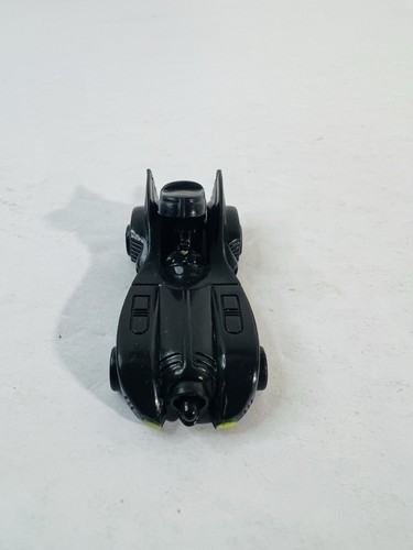 '96 MicroVerse Batman Batmobile Hasbro DC Comics RARE Vintage 2" Long Black Gold - Picture 4 of 5