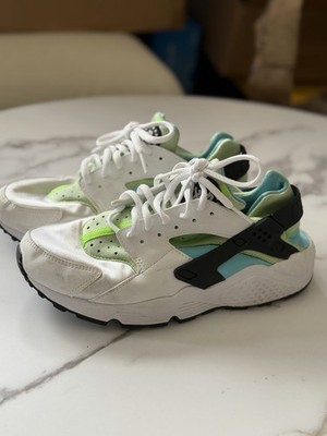 Nike Air Huarache Run in the ''White Clearwater Flash Lime'' colorway