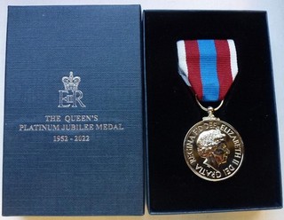 Genuine original 1952 2022 Queens Platinum Jubilee medal in box