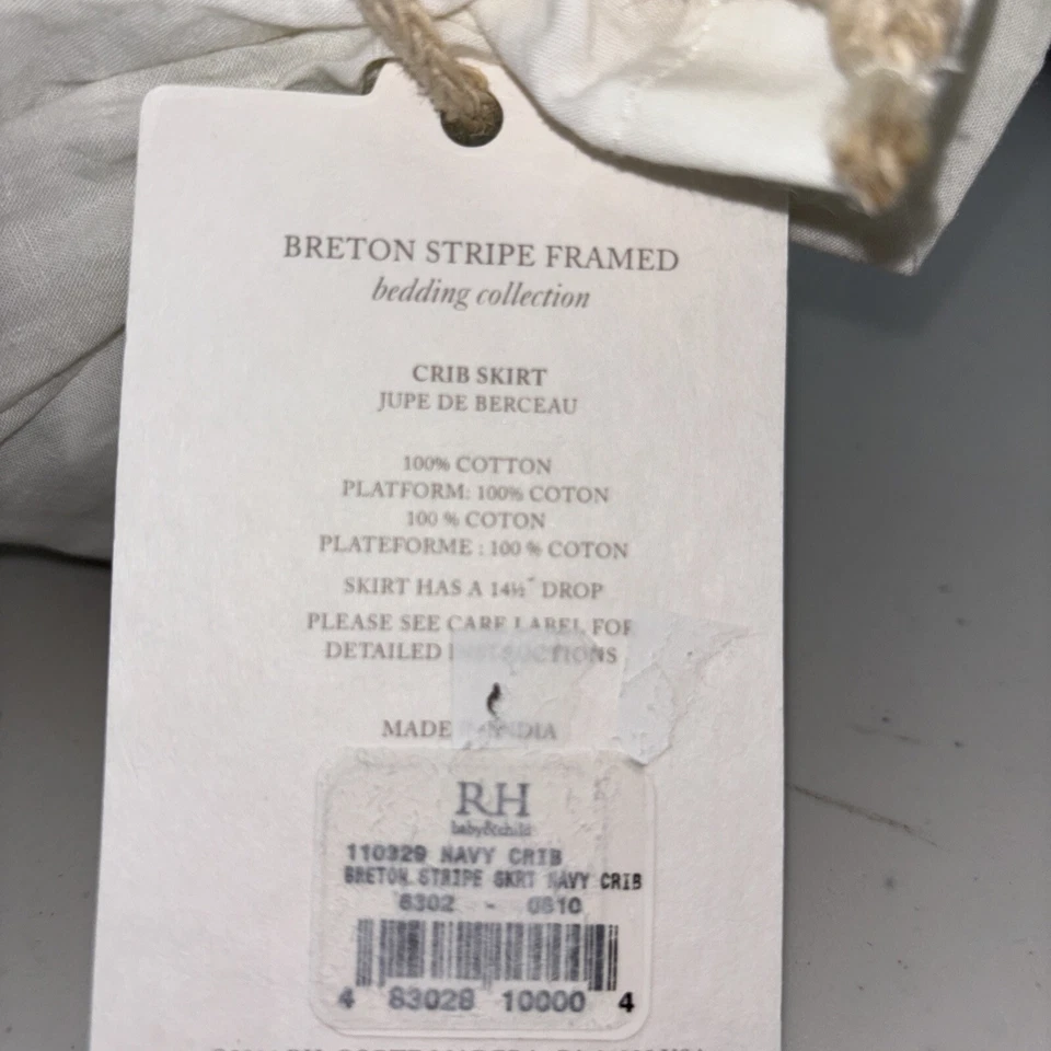 Falda de cuna con marco a rayas bretonas para bebé y niño Restoration Hardware azul marino Foto 3 de 3