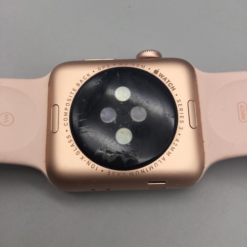 Apple Watch Series 3 Smart Watch Unisex 42mm BROKEN LOCKED FOR PARTS - Picture 12 of 15