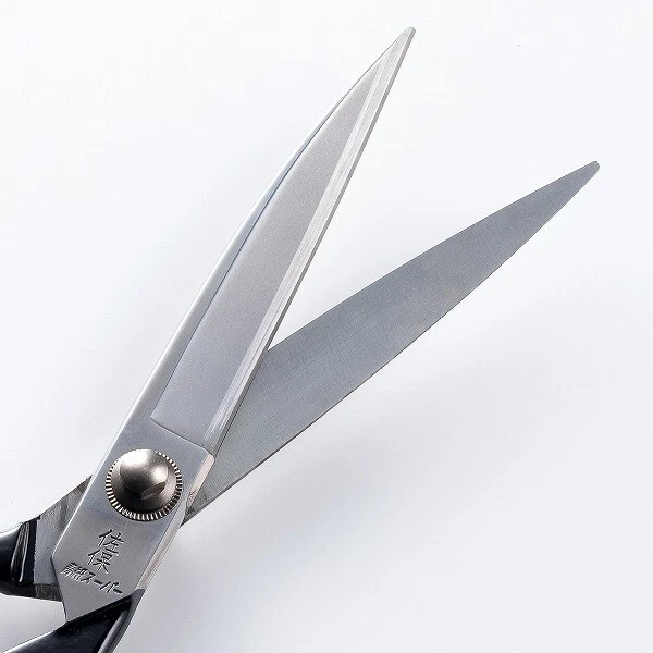 'SAHO' Aogami Super Sewing Scissors (Dressmaker’s Shears) for Right Hander 240mm - Image 3 of 4