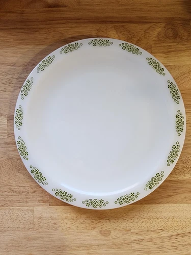 Vintage Anchor Hocking Green Springwood Blossom Plates Set of 2 Made in USA