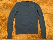 VINTAGE SAKS FIFTH AVENUE BLUE CARDIGAN SWEATER ( WOMENS S/M )