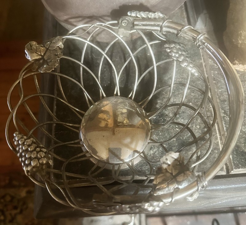 Vintage Godinger Silver Art Co. Silverplated Grape & Leaf basket