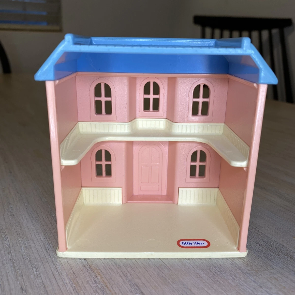Little tikes cheap pink dollhouse