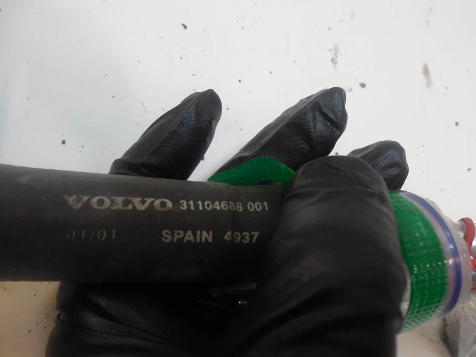 01-09 MUCHOS enfriador de aceite de motor Volvo S60 2,4 L L5 C70 XC90 S80 Foto 3 de 4