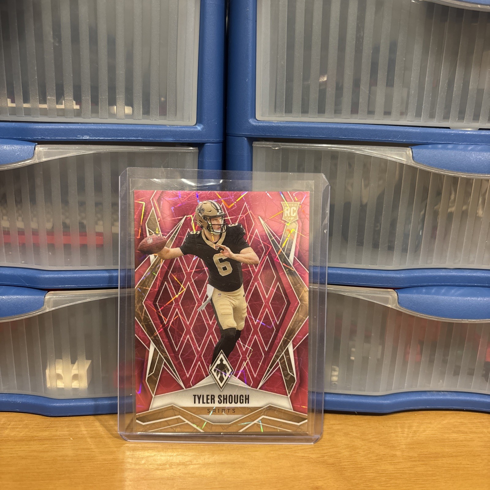 2025 Panini Phoenix Football Tyler Shough #169 Pink Lazer Phoenix / 149 RC
