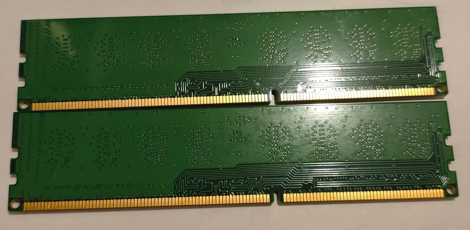 Kingston 2GB (2x1GB) DDR3-1333 (PC3-10600) Desktop Memory Model KVR1333D3/1GR - Image 2 of 2
