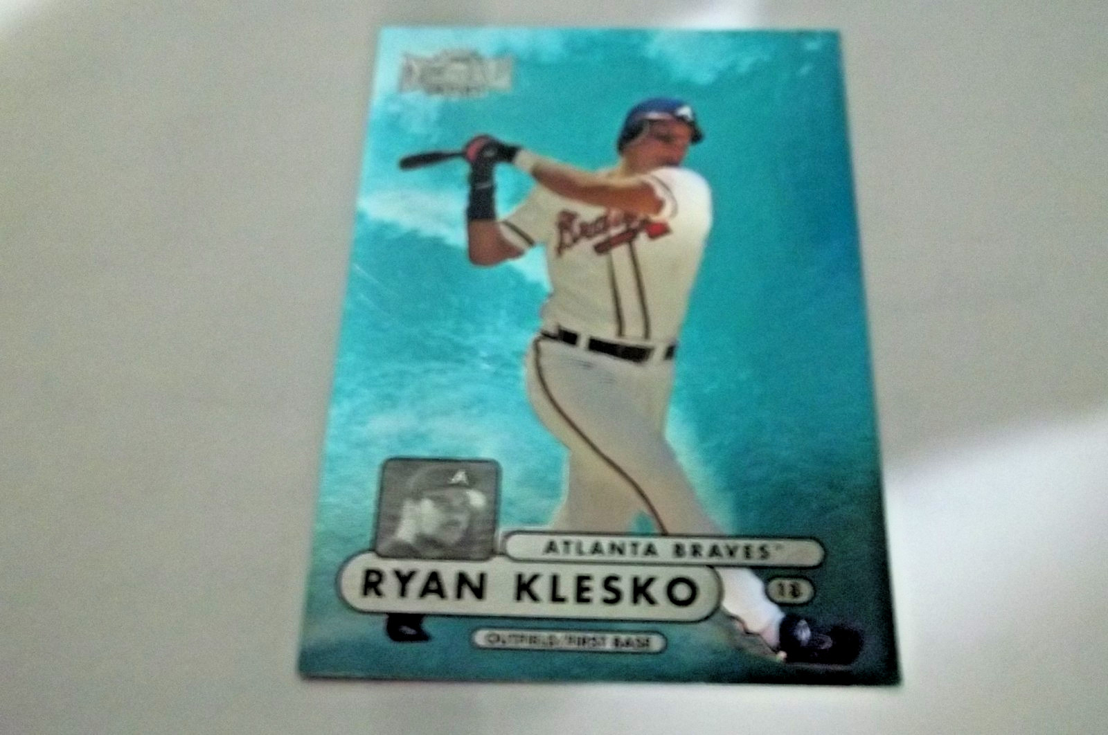1998 Skybox Metal Universe Ryan Klesko #143