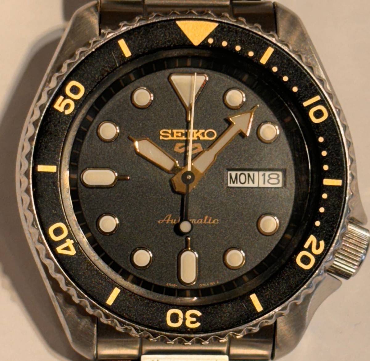 Seiko Sports Black Dial Steel Bracelet Automatic Mens Watch SRPD57K1