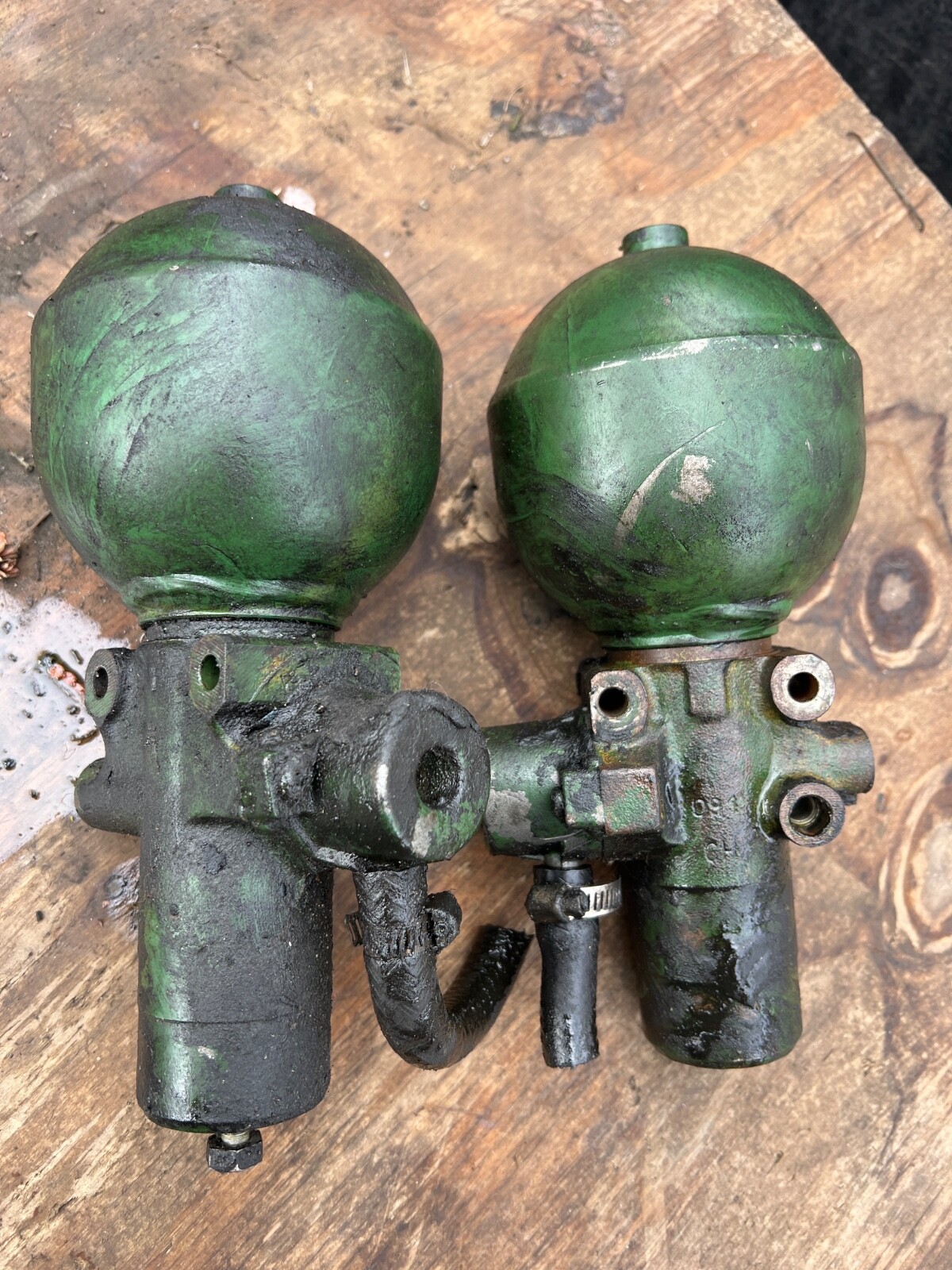 hydraulic reservoirs for 1982 Rolls Royce Silver Spirit 6.75 V8 Petrol 2