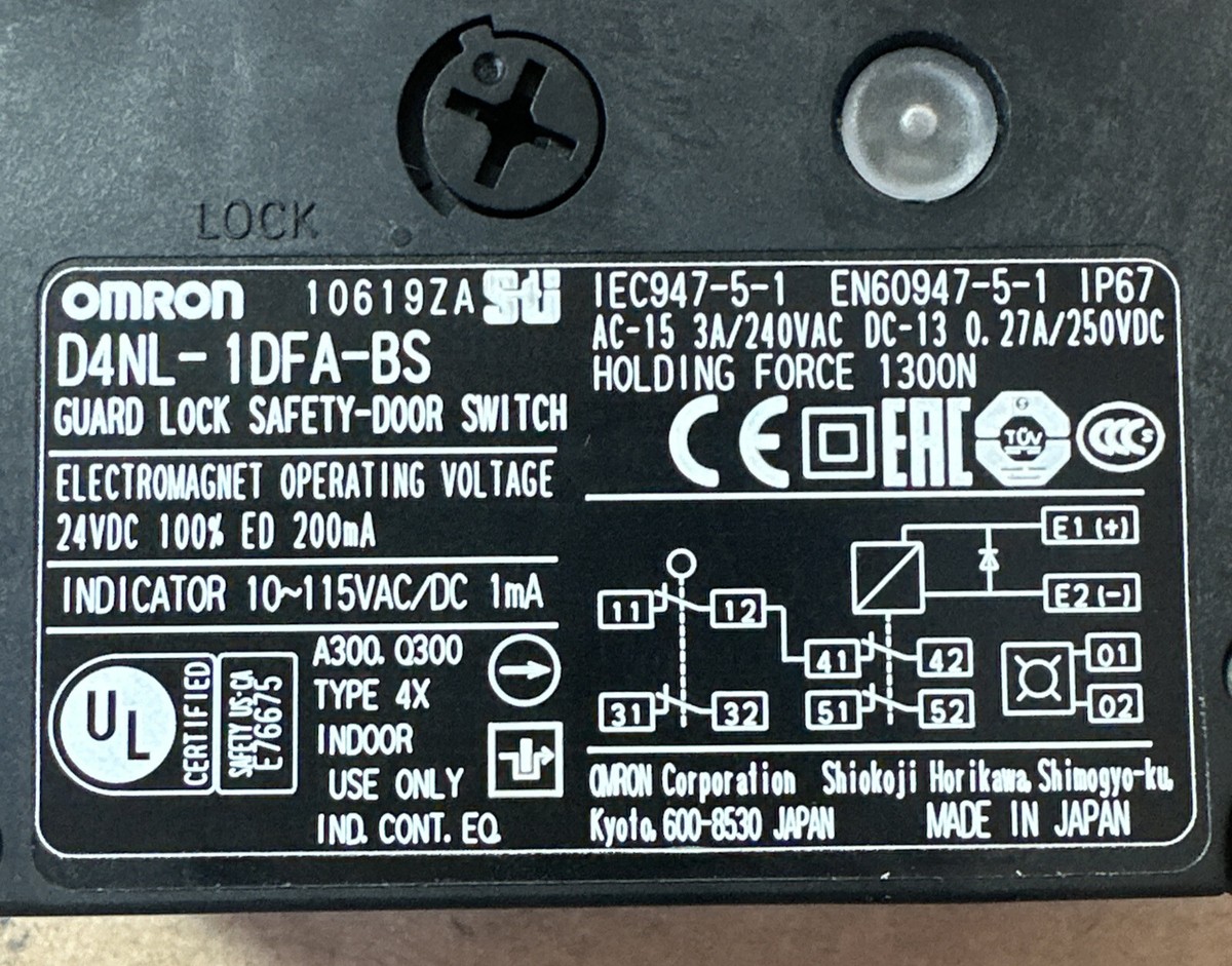 Omron D4NL-1DFA-BS PLC Safety Switch - Lock Door - New