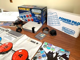 Nintendo Power Set / Power Pad + Gun / NES with Box and Original Packaging