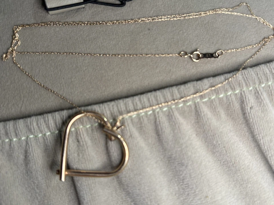 10k Gelbgold Vintage offenes Herz Anhänger Halskette 1,22g 27mm Herz 18" - Bild 2 von 4