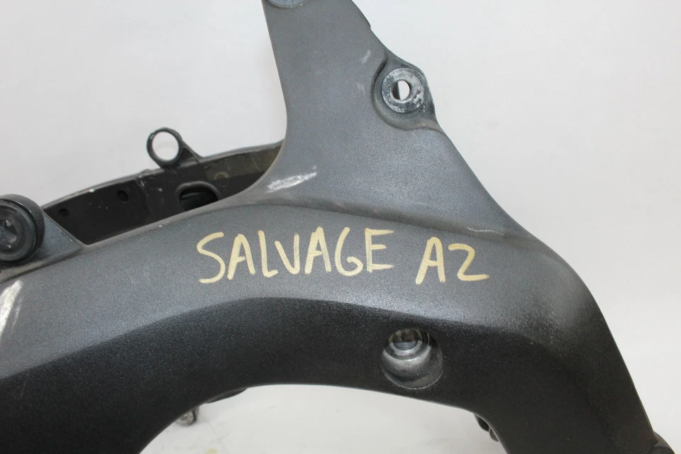 06-07 Honda CBR1000RR CBR 1000RR Main Frame Chassis SLVG Foto 2 de 4