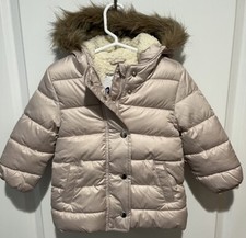 Old Navy Toddler Hooded Faux Fur Beige Puffer Jacket Size 2T New With Tags