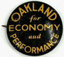 Vintage 1940's OAKLAND CAR ADVERTISING PIN BACK - 1" Diameter