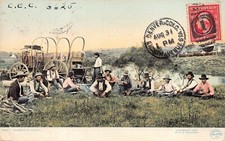 POSTCARD  USA  COWBOYS AT LUNCH