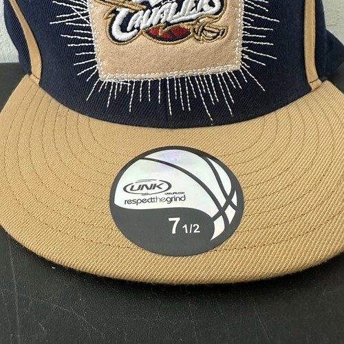 NWT Cleveland Cavaliers Hat Unk Size 7 1/2 Fitted Cap Cavs NBA Basketball New - Imagen 3 de 7