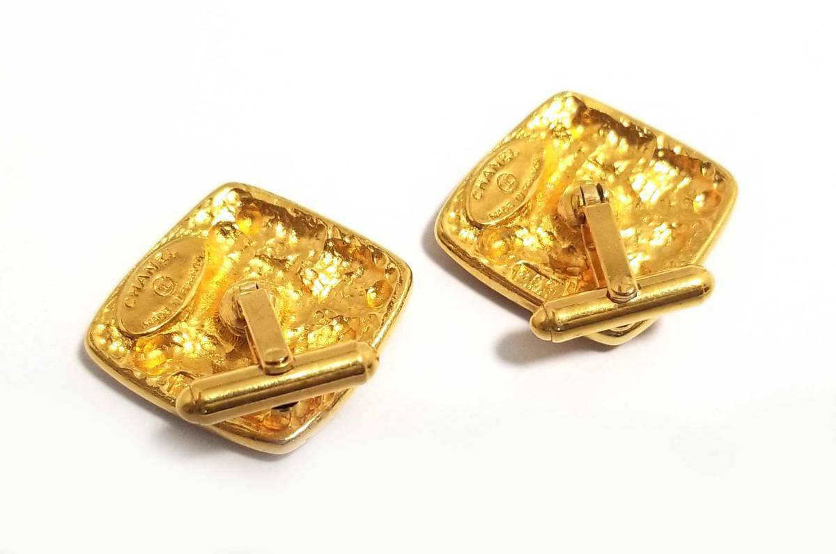 シャネル ゴールドプレート ココマーク ダブルCufflinks 95A Authentic Chanel Cufflinks GP Gold Coco Mark Men From Japan