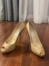 Jimmy Choo 247 Comet Kid Leather Nude Peep-toe Pumps. Size 39