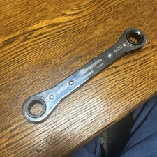 NEW Snap-On #18 & #20 - 9/16 & 5/8" Spline Ratcheting Box Wrench RES1820C