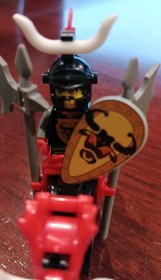 LEGO Castle Knights Kingdom I Cedric the Bull Minifigure 6096 6098 6091 6095 Hrs