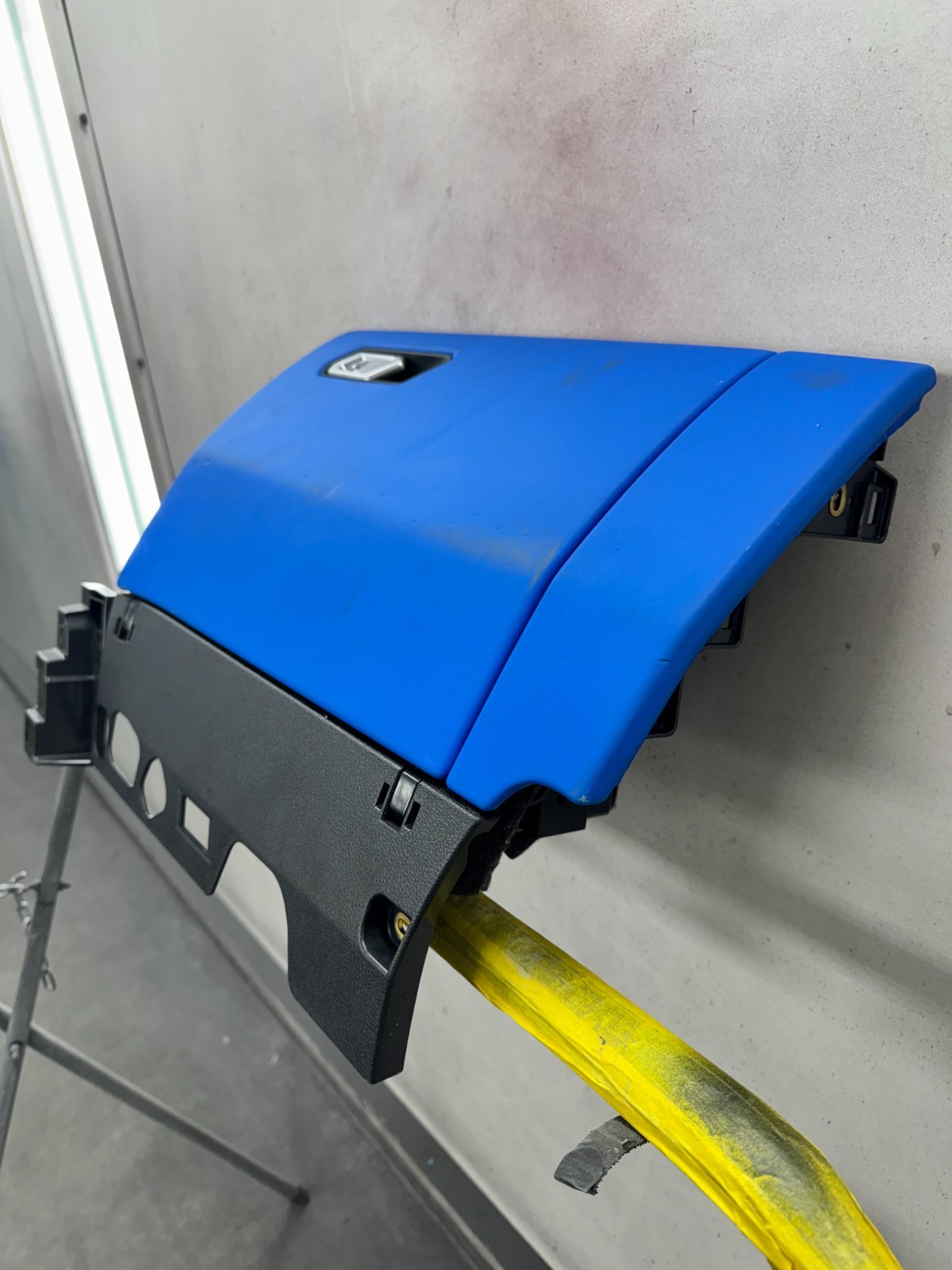 OEM Glove Box Dash Compartment 4ML857035 OEM Lamborghini Urus 2019 Blue